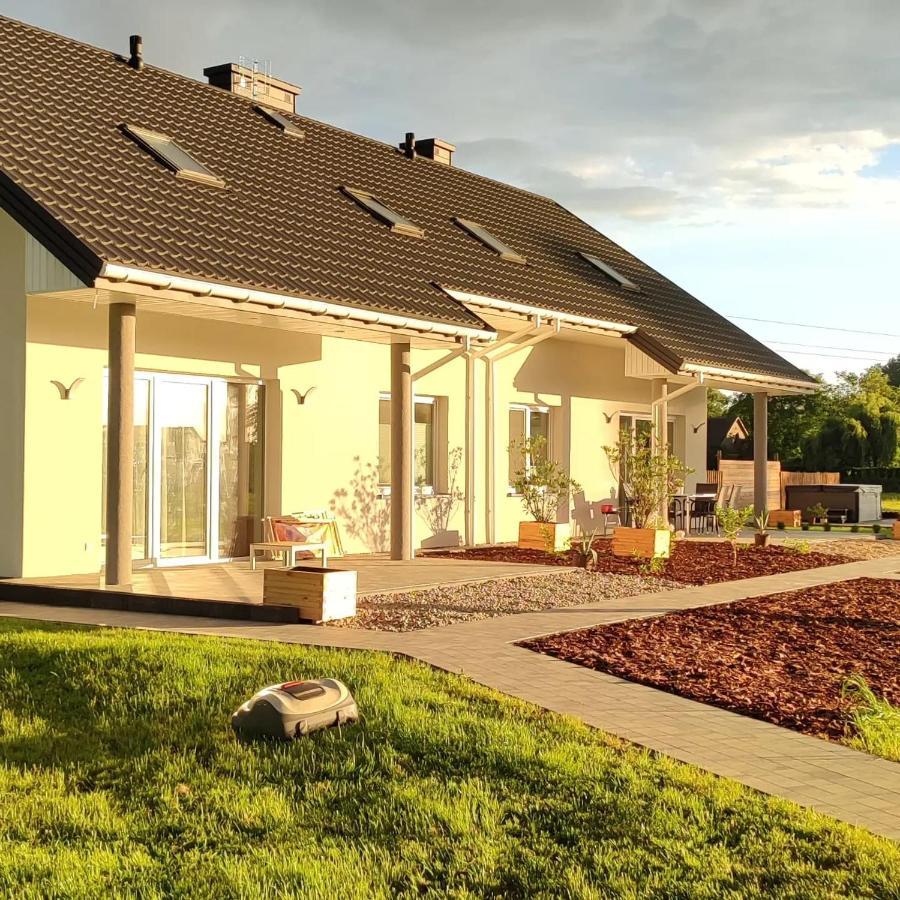 Apartamenty Wilga Z Calorocznym Jacuzzi I Letnim Basenem Exterior photo
