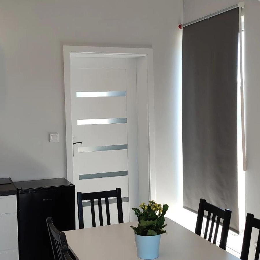 Apartamenty Wilga Z Calorocznym Jacuzzi I Letnim Basenem Exterior photo