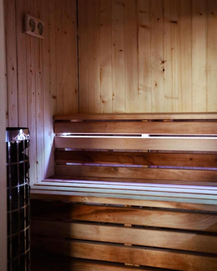 Apartamenty Wilga Z Calorocznym Jacuzzi I Letnim Basenem Exterior photo